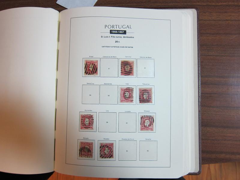 0015 (118).jpg -     Lote:    15      Marcofilia      Lotes Especiais       Descrição:      Portugal.   Colecção especializada de marcas numéricas das 1.ª e 2.ª reformas em selos de 25 reis, desde D. Maria II até D. Luís I, de frente. Lote a ver.        Lote       Valor Base:     &euro; 1.500,00     Valor Venda:     &euro; 3.000,00     